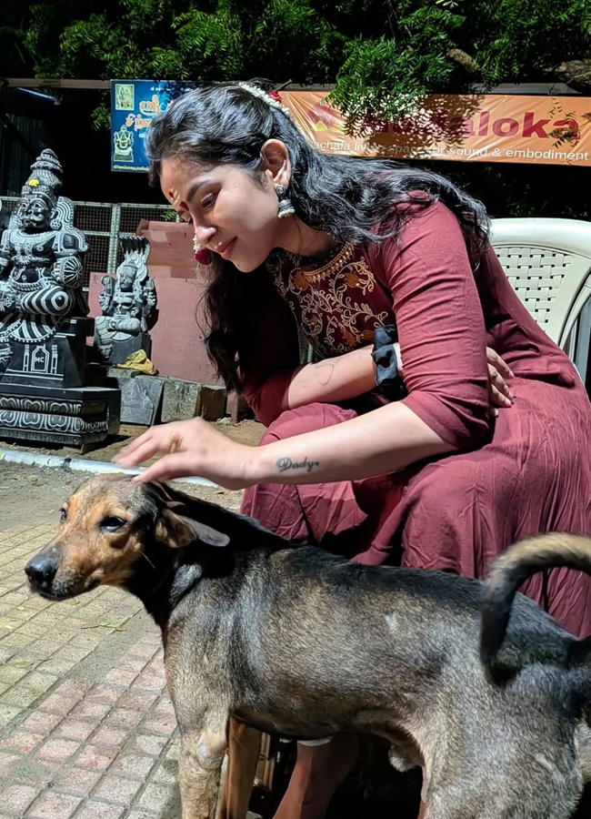 Telugu heroine komalee prasad Arunachalam trip (photos)10