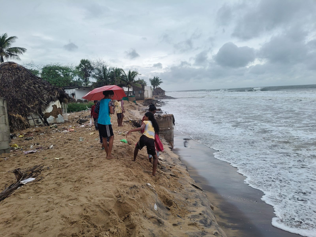 Montha Cyclone : Dangerous Situation at Uppada Beach Road Kakinada25
