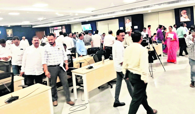 ఎందుకోసం ఈ సమావేశం?1