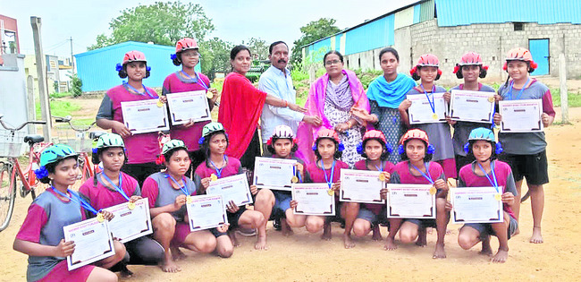 రాష్ట్రస్థాయి రోడ్ స్పీడ్ సైక్లింగ్ పోటీలకు ఎంపిక 
1