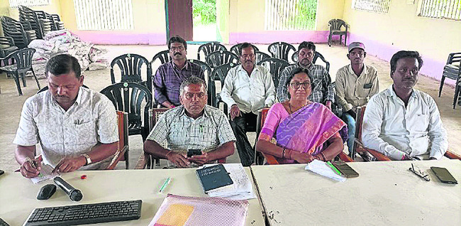 కొనుగోళ్లకు వేళాయె1