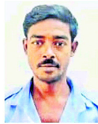 విగతజీవిగా యువకుడు 1