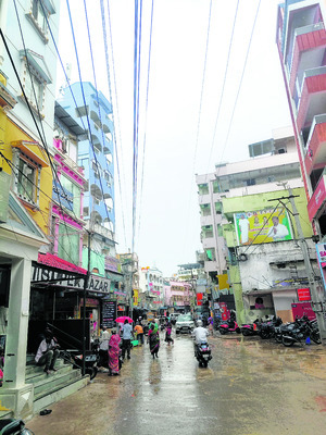 అనుమతులు కొంత.. అక్రమం కొండంత2