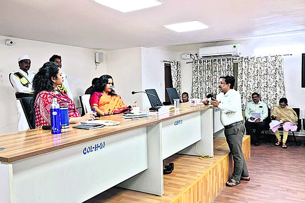 ఊళ్లూ నీళ్లూ ఏకమై..1