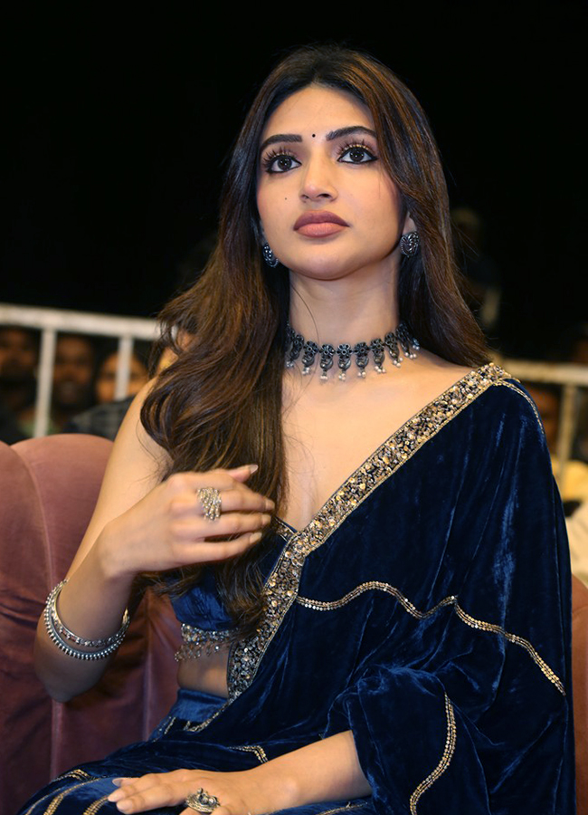 Actress Sreeleela At Mass Jathara Pre Release Event Photos7