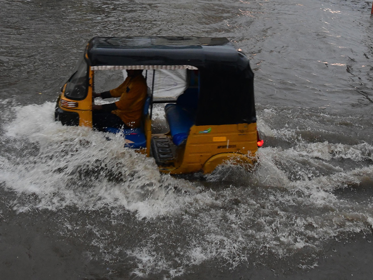 Cyclone Montha : Heavy Rainfall in Ongole11