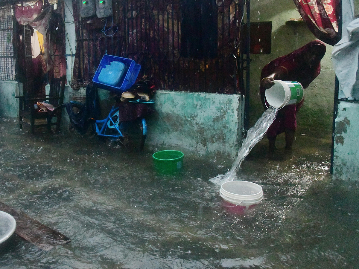 Cyclone Montha : Heavy Rainfall in Ongole16