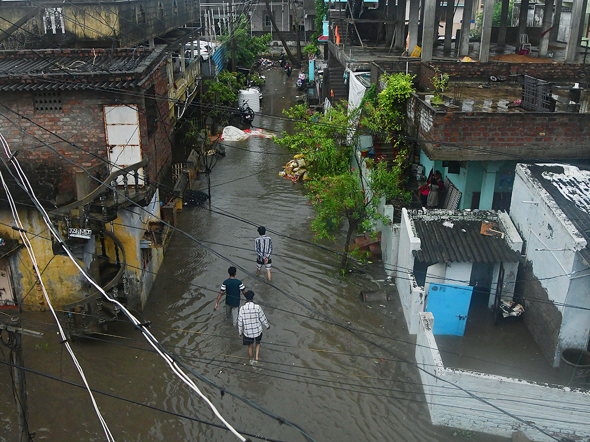Cyclone Montha : Heavy Rainfall in Ongole19
