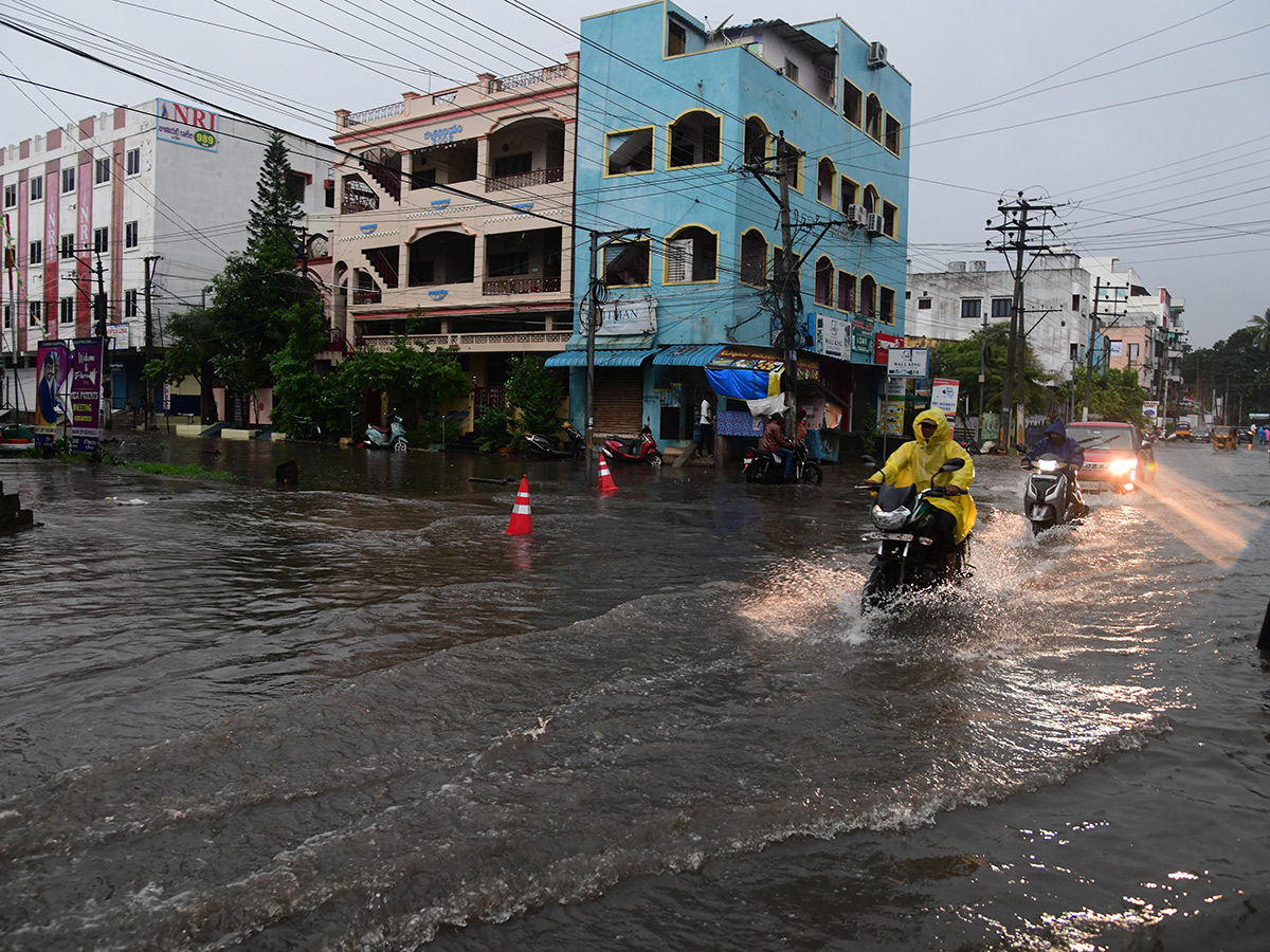 Cyclone Montha : Heavy Rainfall in Ongole21