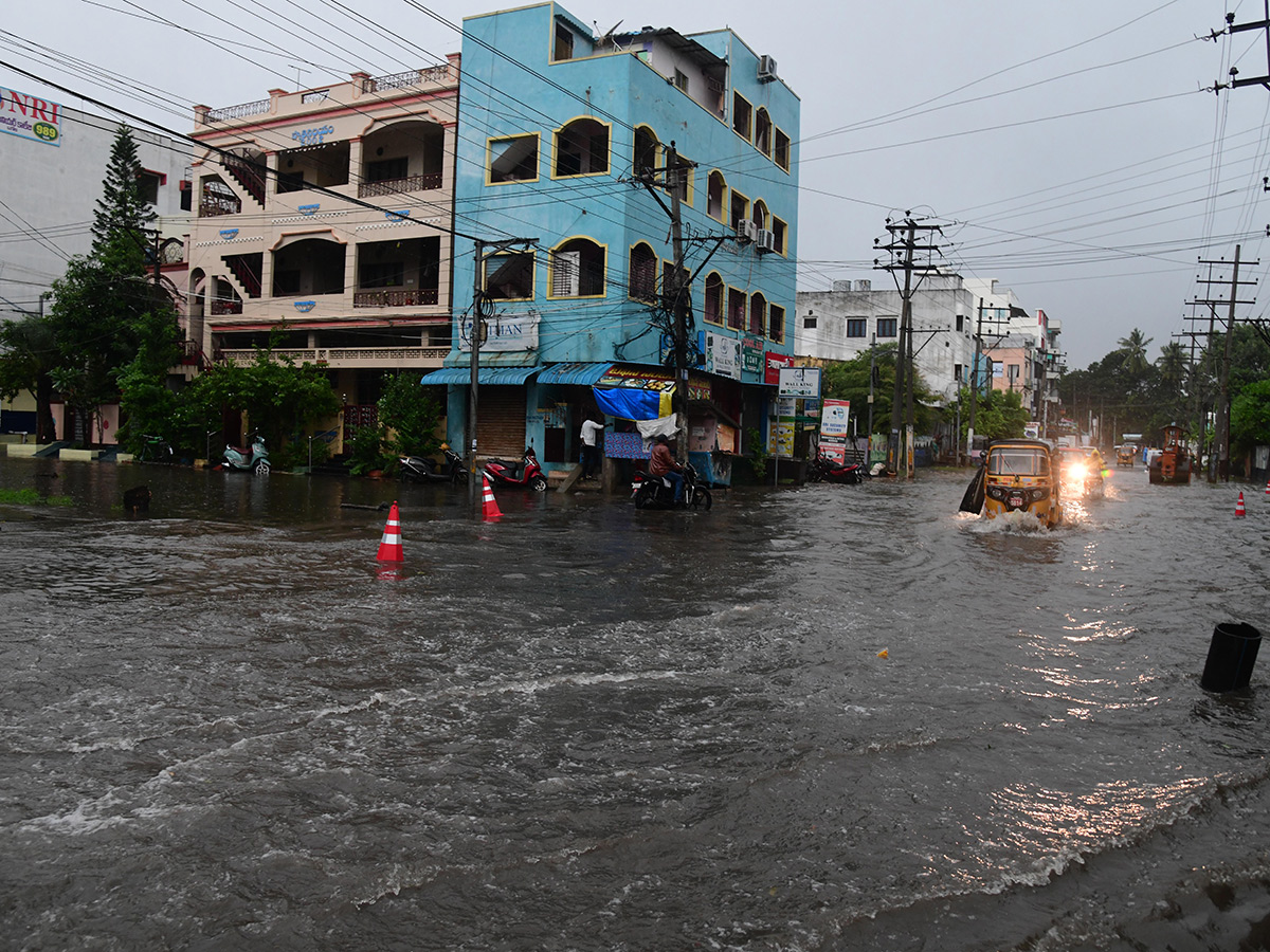 Cyclone Montha : Heavy Rainfall in Ongole22