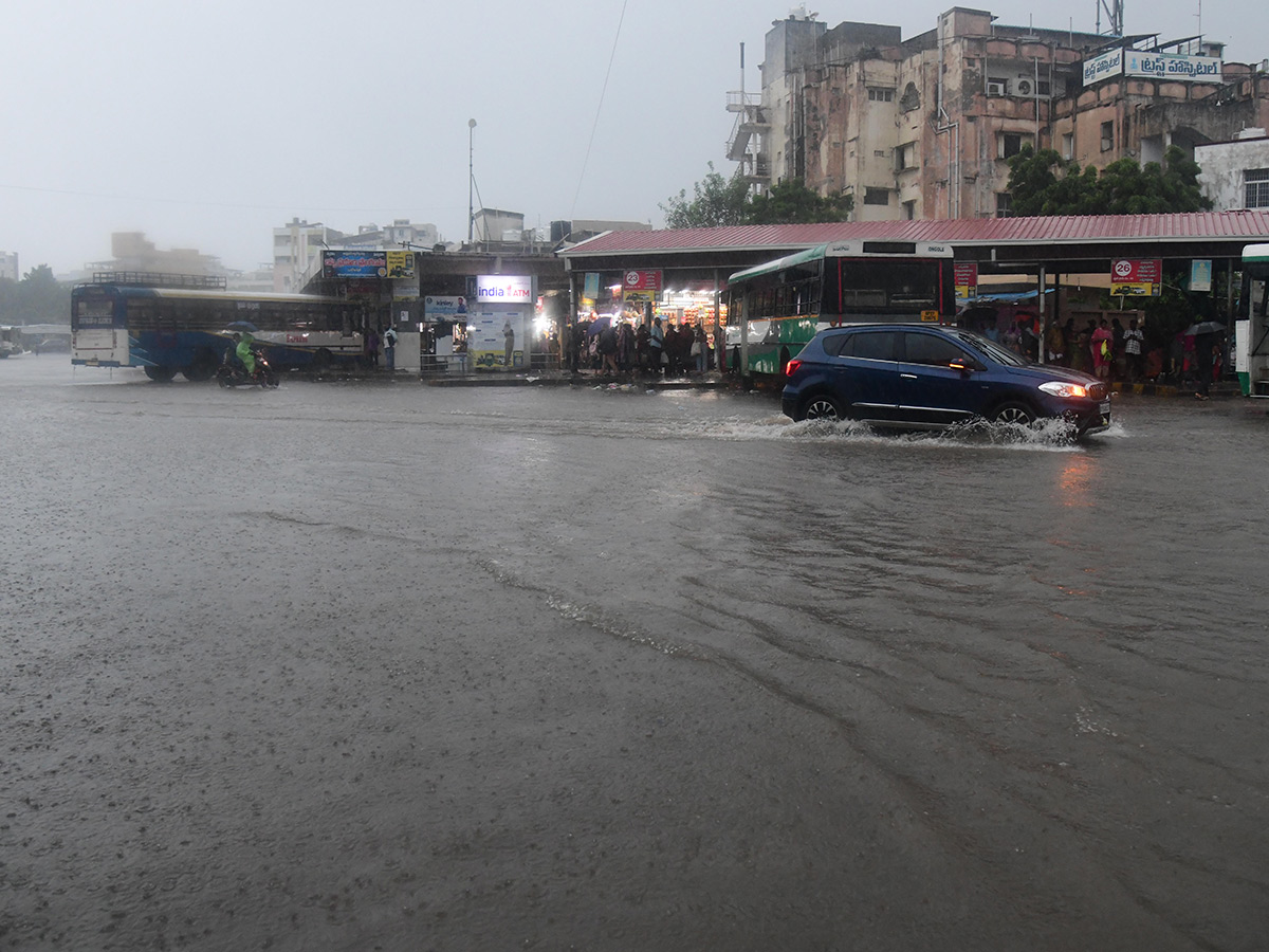 Cyclone Montha : Heavy Rainfall in Ongole23