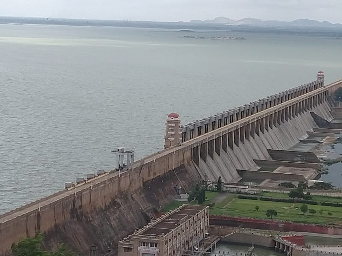 Cyclone Montha Hits Andhra Pradesh Photos2