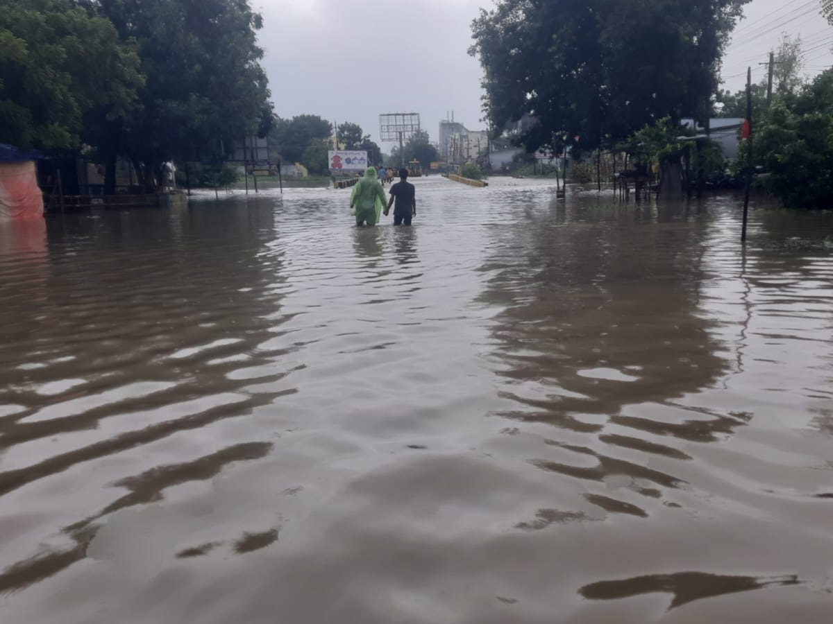 Cyclone Montha Hits Andhra Pradesh Photos21
