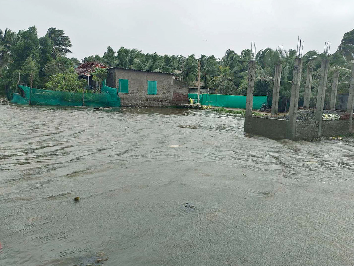Cyclone Montha Hits Andhra Pradesh Photos5