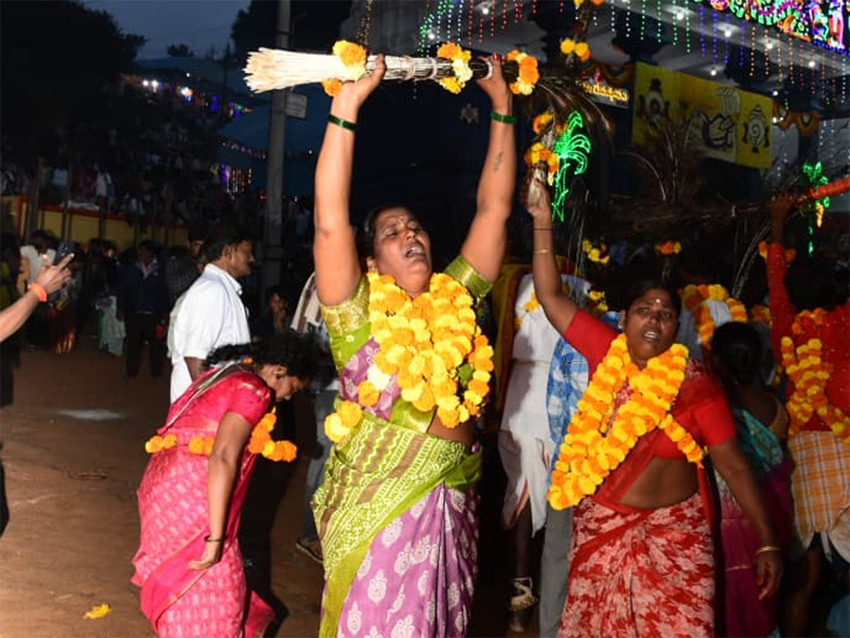 Kurumurthy Jatara : Uddala Utsavam Begins Grandly Mahabubnagar25