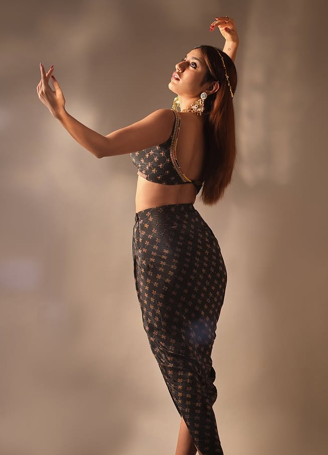 Heroine Priya Varrier's birthday celebration (Photos)13