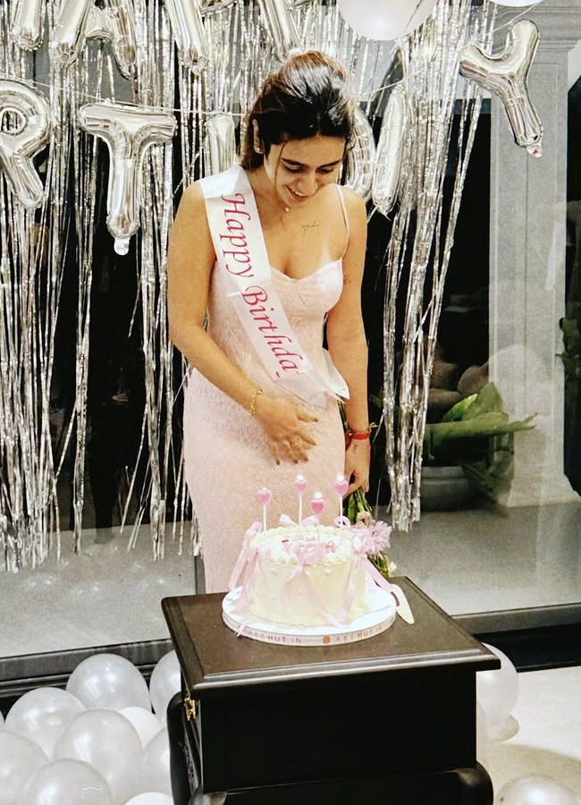 Heroine Priya Varrier's birthday celebration (Photos)3