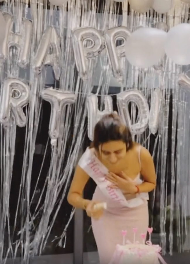 Heroine Priya Varrier's birthday celebration (Photos)6