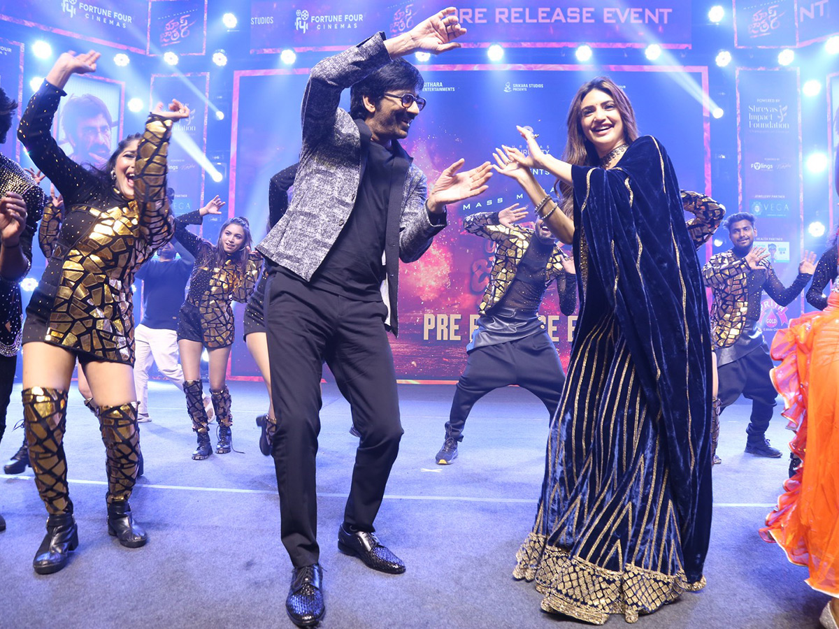 Ravi Teja Mass Jathara Movie Pre Release Event Photos17