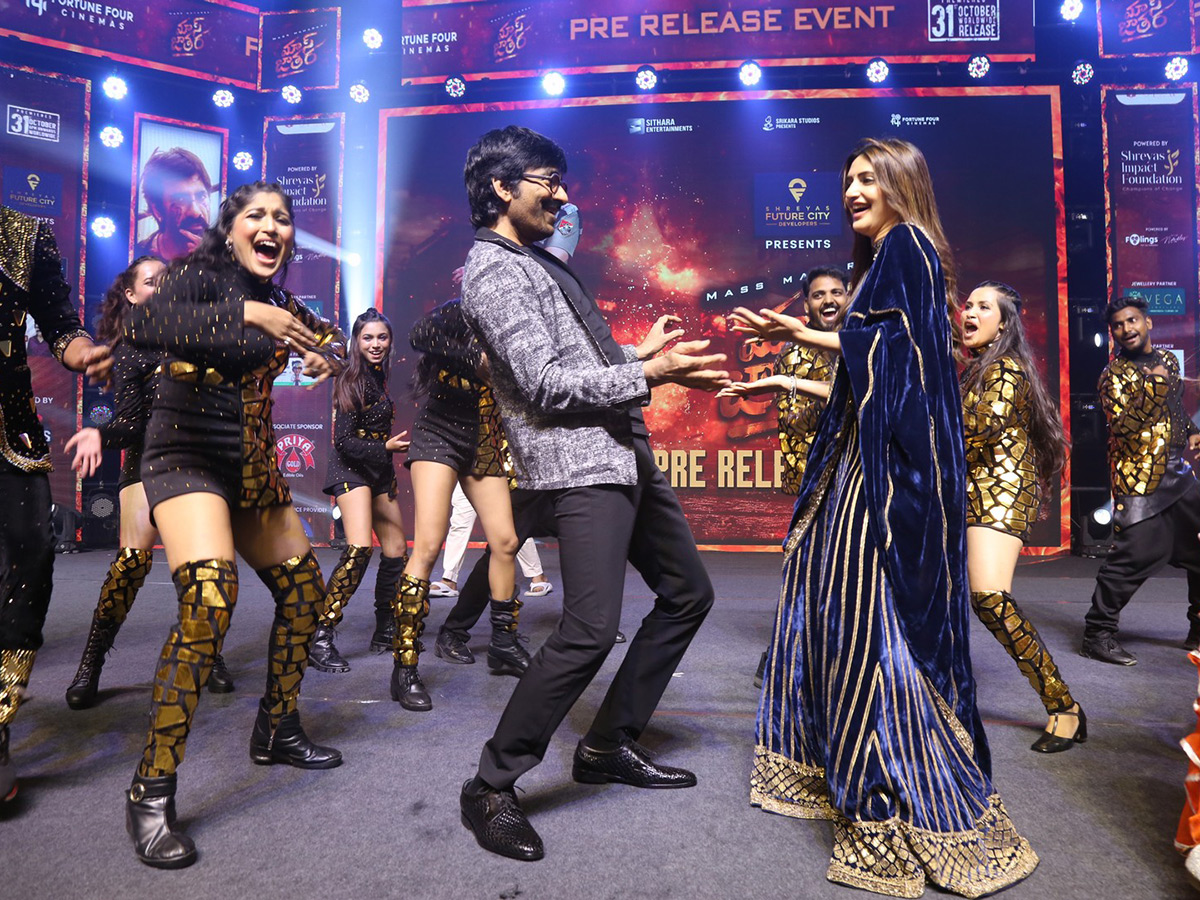 Ravi Teja Mass Jathara Movie Pre Release Event Photos25