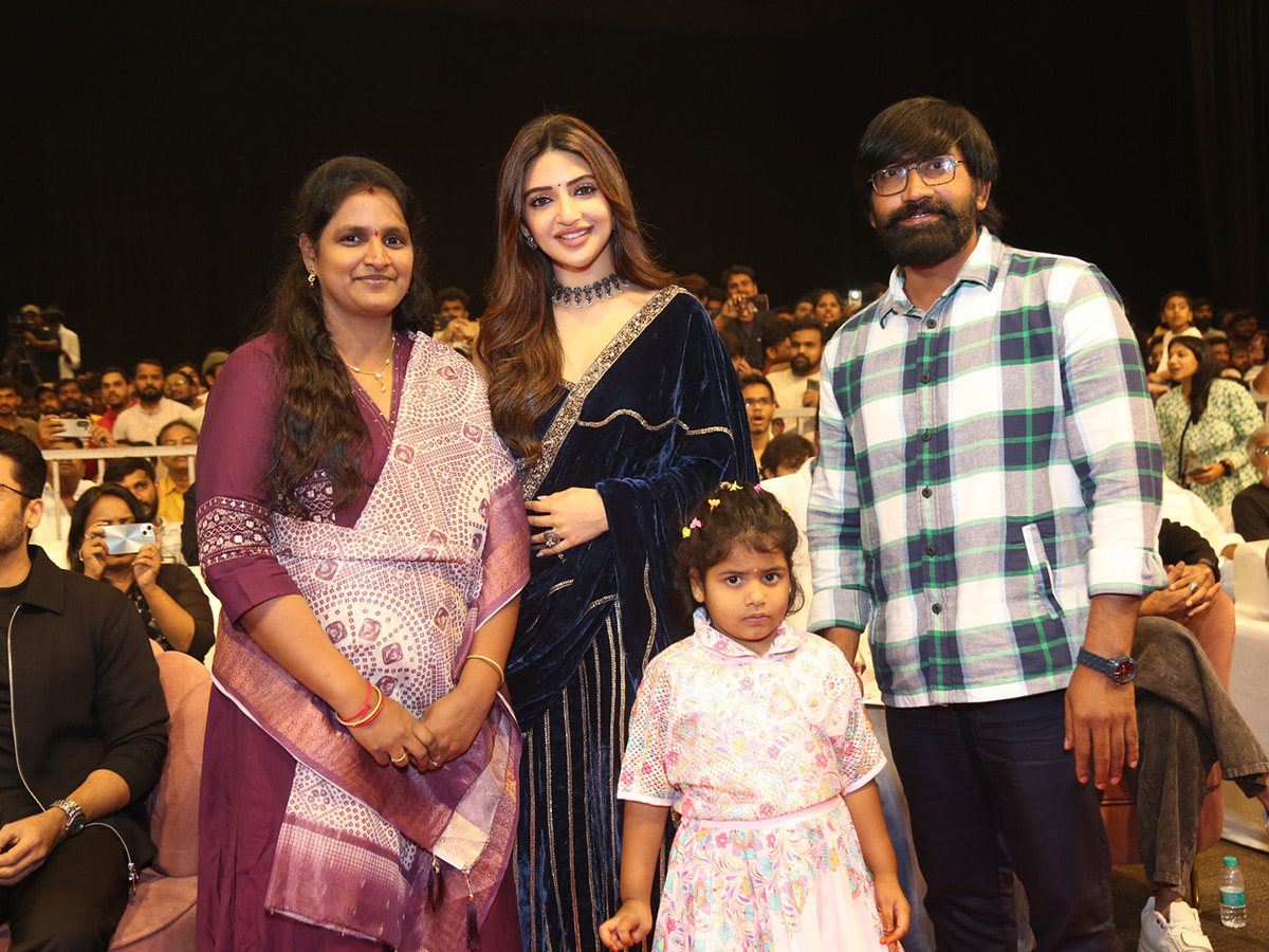 Ravi Teja Mass Jathara Movie Pre Release Event Photos3