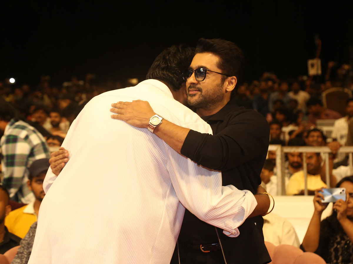 Ravi Teja Mass Jathara Movie Pre Release Event Photos9