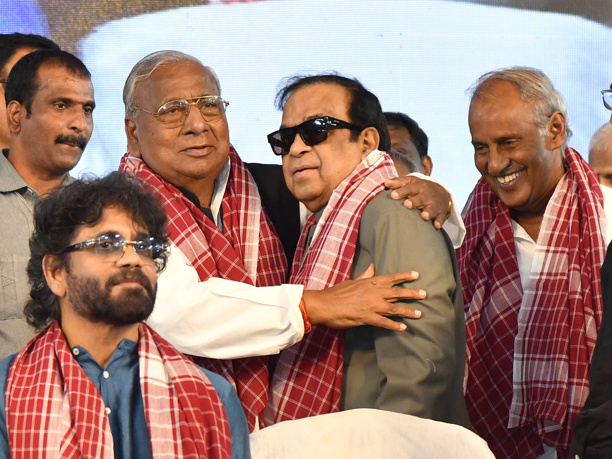 Bandaru Dattatreya Started Alai Balai Program in Nampally Exhibition Photos20