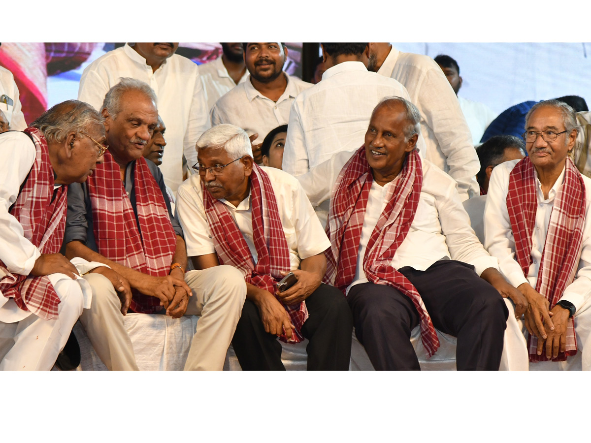 Bandaru Dattatreya Started Alai Balai Program in Nampally Exhibition Photos22