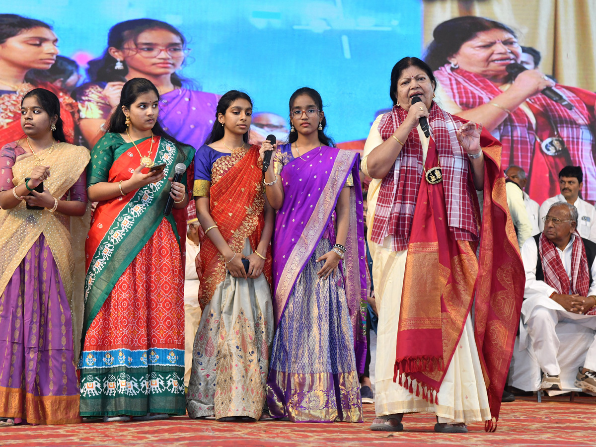 Bandaru Dattatreya Started Alai Balai Program in Nampally Exhibition Photos23