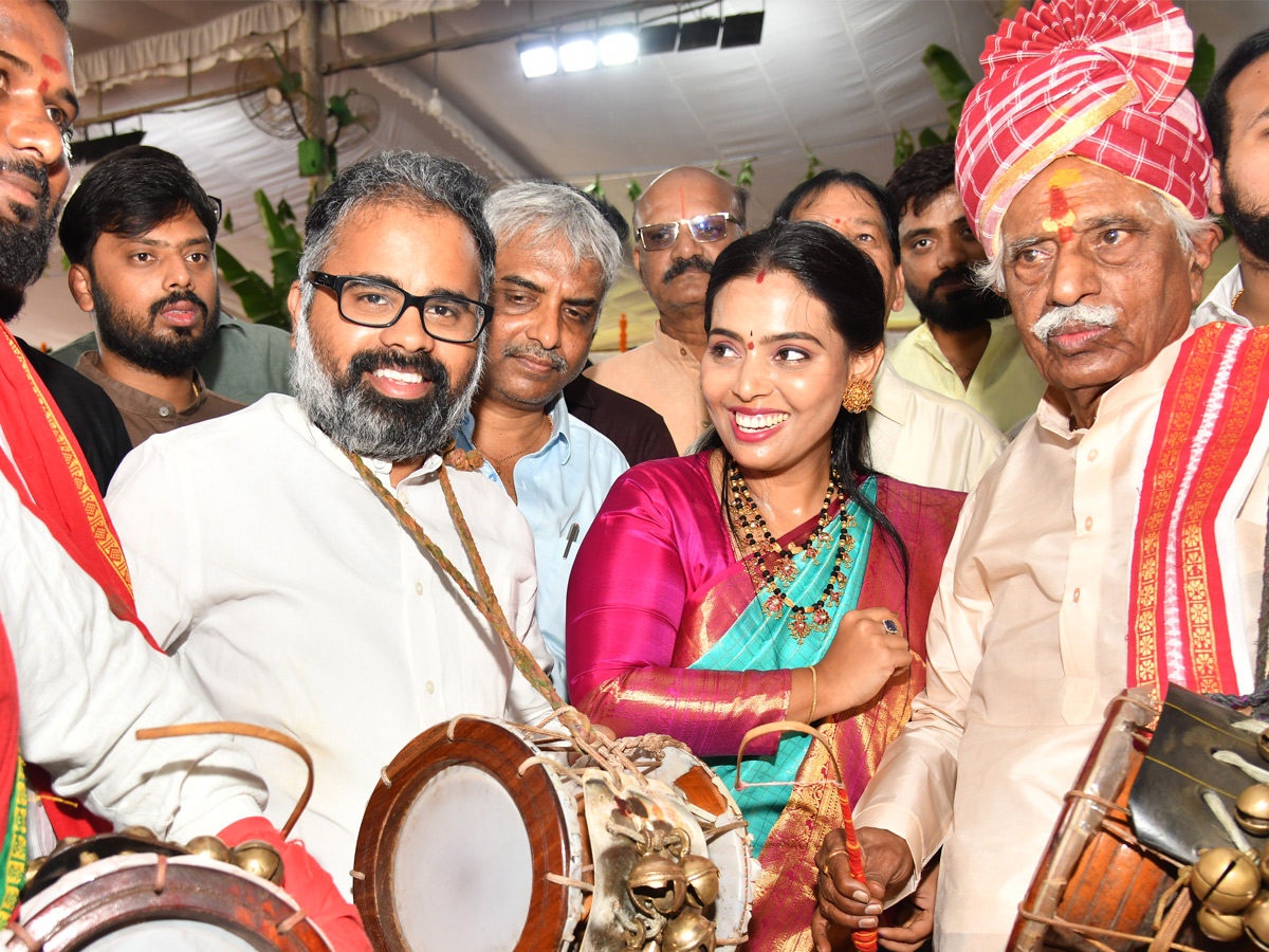 Bandaru Dattatreya Started Alai Balai Program in Nampally Exhibition Photos9