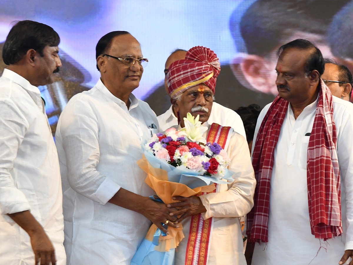 Bandaru Dattatreya Started Alai Balai Program in Nampally Exhibition Photos32