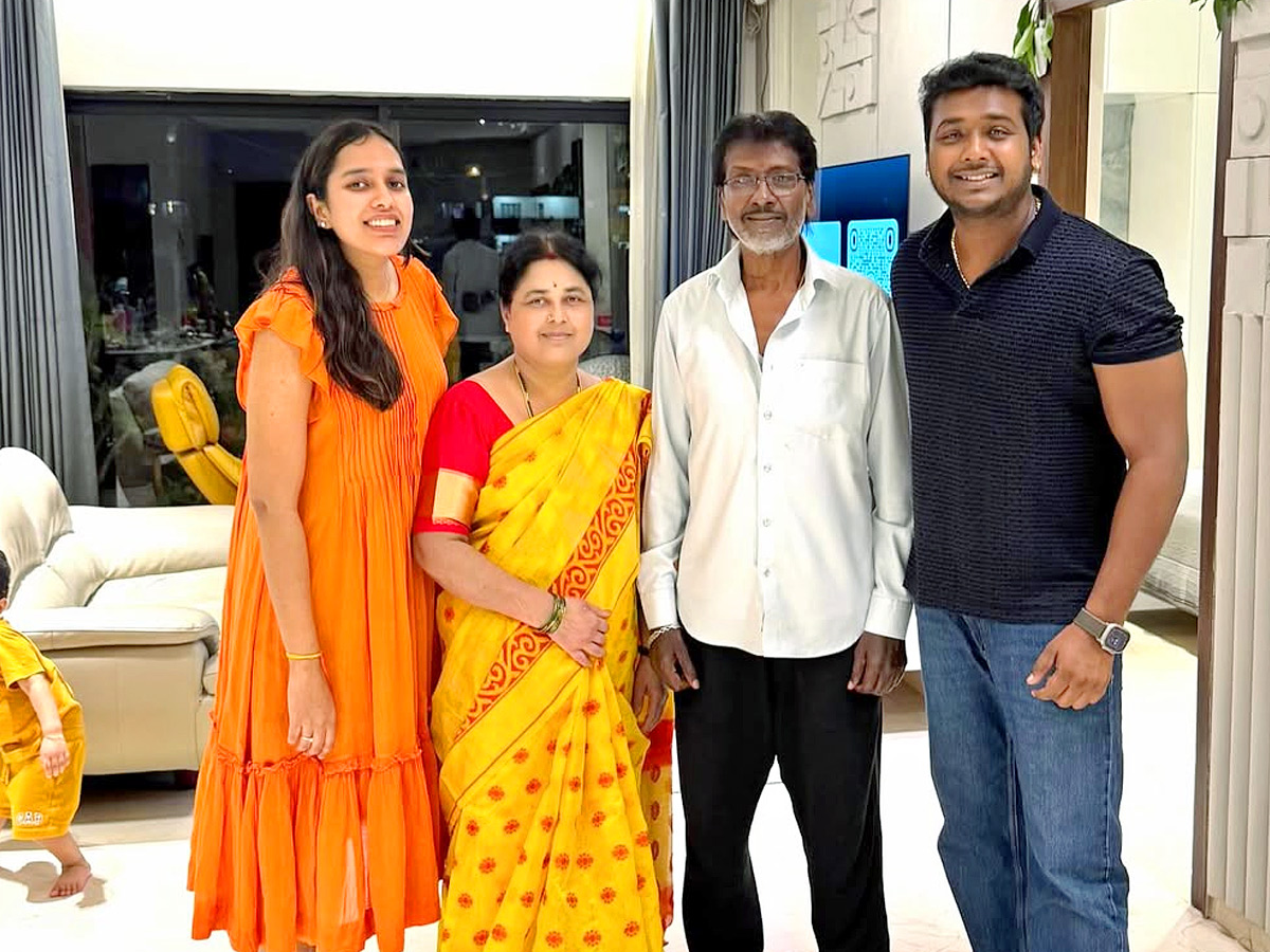  Singer Rahul Sipligunj celebrates Dussehra with his Fiancee PHotos1