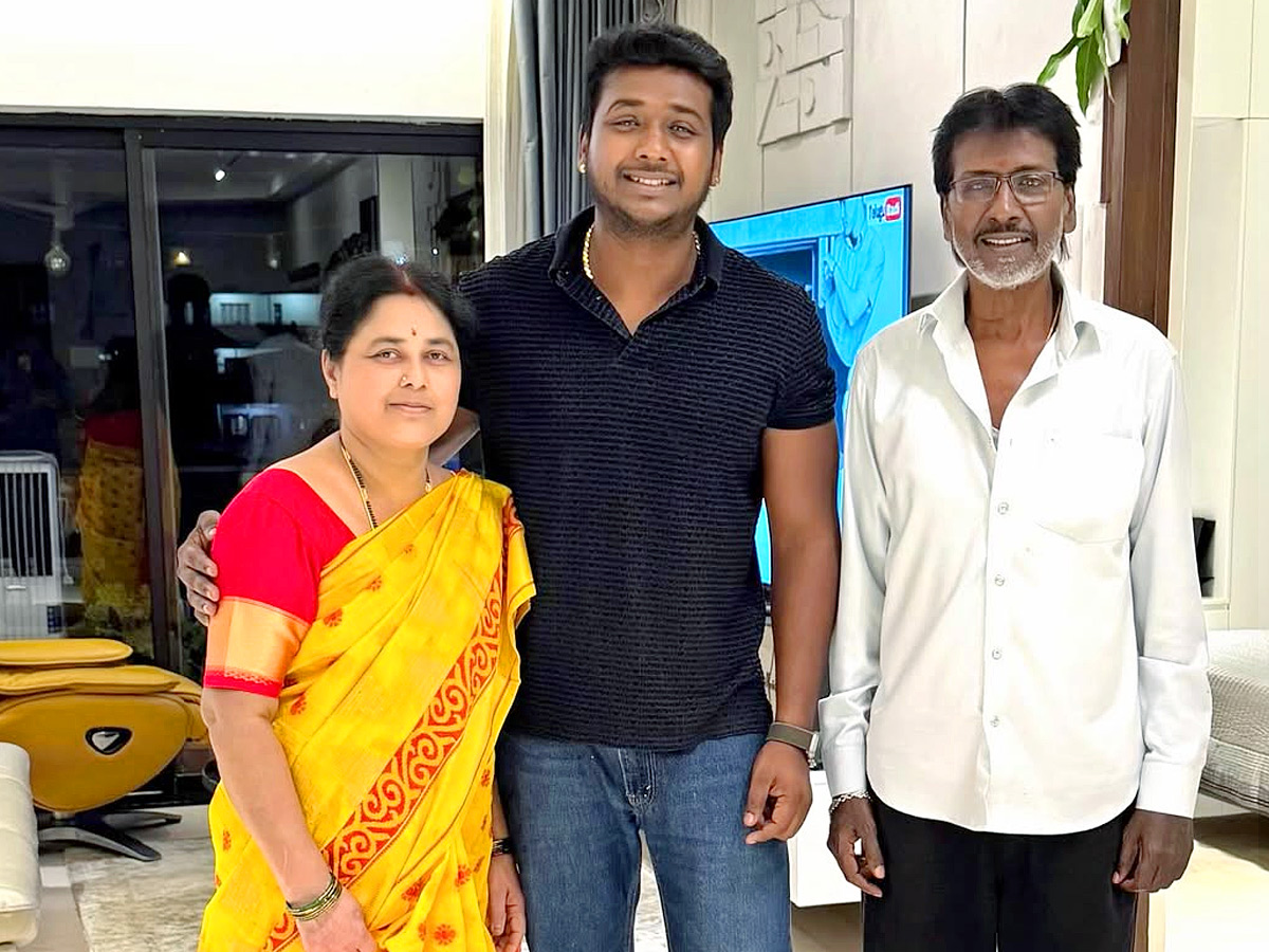  Singer Rahul Sipligunj celebrates Dussehra with his Fiancee PHotos2