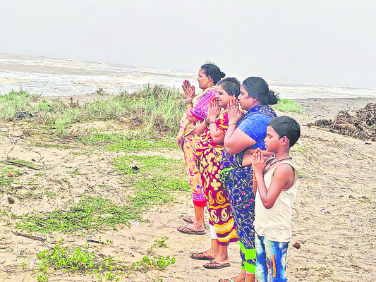 ముప్పు తప్పినా..1