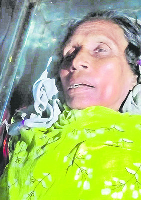 మోంథాకు ఇద్దరి వృద్ధులు బలి 1