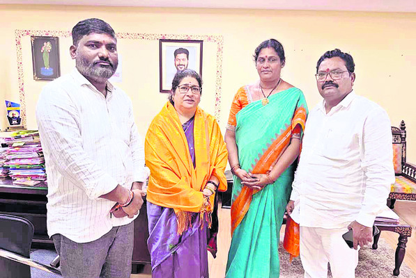 రూ.22.59 లక్షలుపలికిన టెంకాయల వేలం  
2