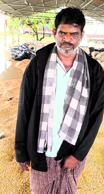 చాలా బాధగా ఉంది 
1