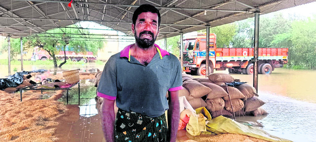   చాలా బాధగా ఉంది 
2