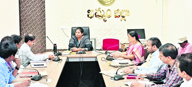 పకడ్బందీగా మెడికల్‌ వ్యర్థాల తరలింపు 1