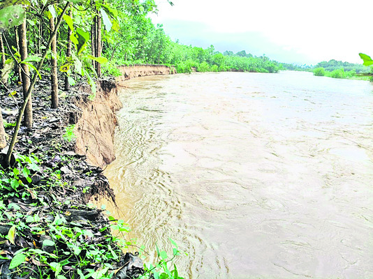 అన్నదాత గుండెల్లో తుపాను4