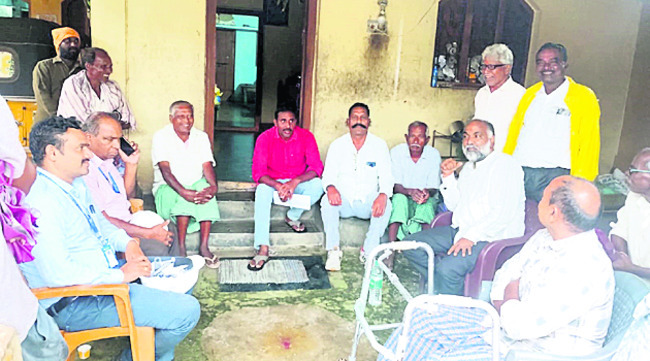 గ్రీన్ఫీల్డ్ రోడ్డు పనులు   అడ్డుకున్న అన్నదాతలు1