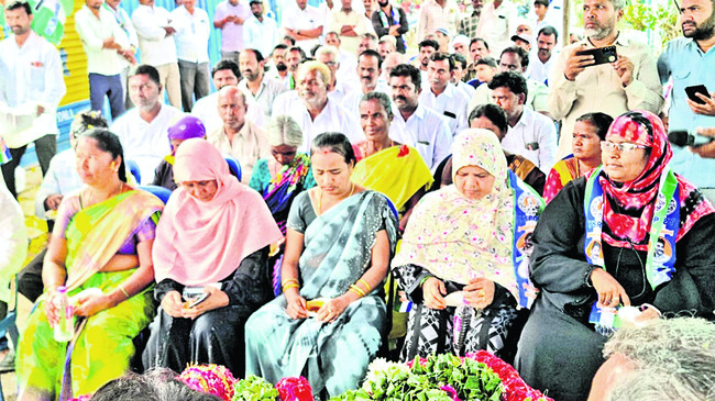 దోపిడీకే మెడికల్ కళాశాలల ప్రైవేటీకరణ 1