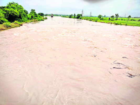 అతలాకుతలం..1