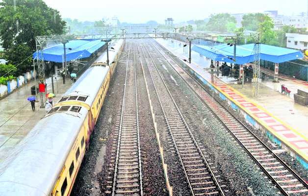 అతలాకుతలం..4