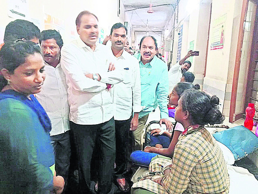 ముంపు ప్రాంతాల్లో జెడ్పీ చైర్మన్ పర్యటన 1