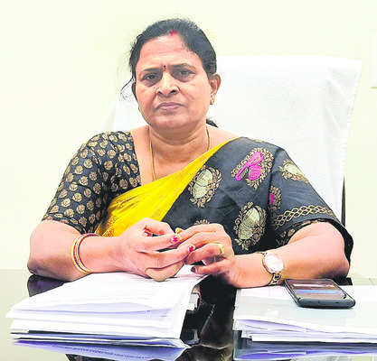 యాచన వీడేలా.. యాతన తీరేలా!1