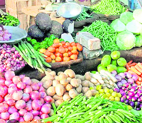 కొనలేం..తినలేం!1