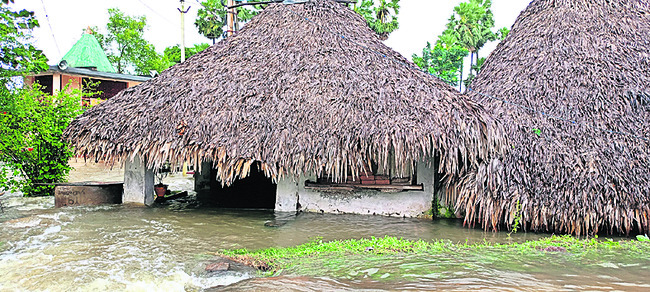 గోస్తనీ ఉగ్రరూపం1