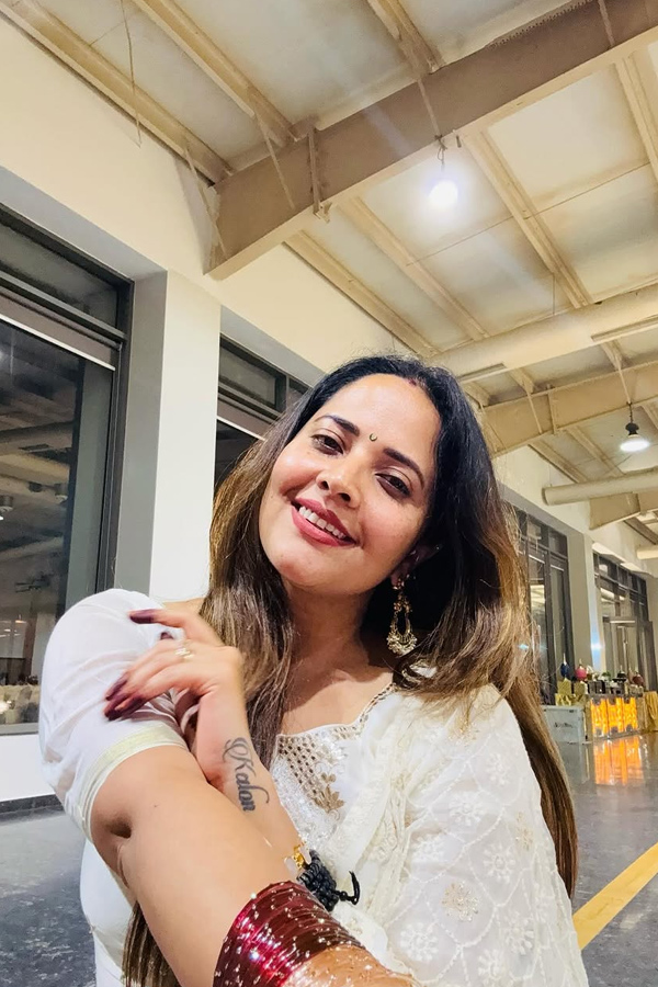 Anchor Anasuya Bharadwaj Enjoys At Her cousin sister Daughters wedding Photos15