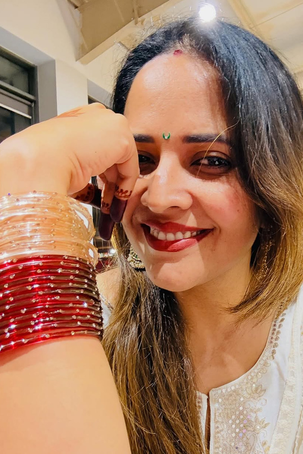 Anchor Anasuya Bharadwaj Enjoys At Her cousin sister Daughters wedding Photos16